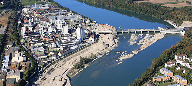 Neubau Stauwehr Rheinfelden
Energieableitungsbrücke mit Kranbahn